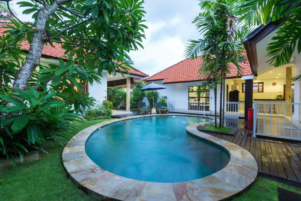 Amerta Villa Seminyak Exterior photo